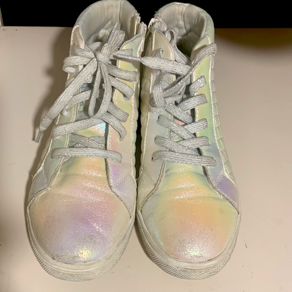 Justice zip up multi colored sneaker’s